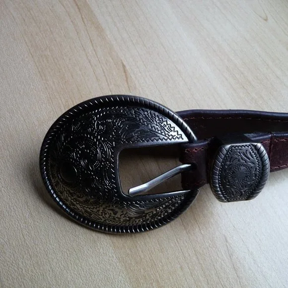 Vera Pelle Genuine Brown Leather Belt with Silver Buckle Vintage Vera Pelle Brown Leather Belt With Silver Prong  main image 4